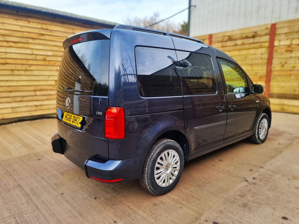 Used Volkswagen Caddy Maxi Life 2018 for sale - 77680564: Photo 11