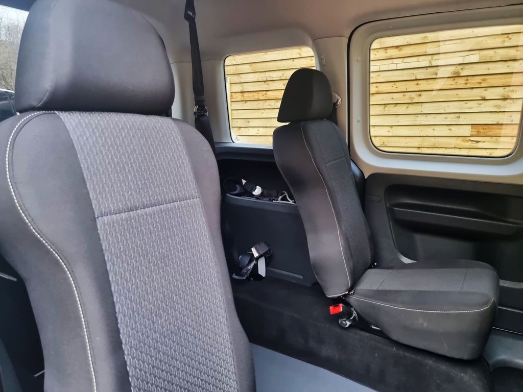 Used Volkswagen Caddy Maxi Life 2018 for sale - 77680564: Photo 19