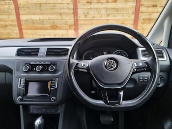 Used Volkswagen Caddy Maxi Life 2018 for sale - 77680564: Photo
