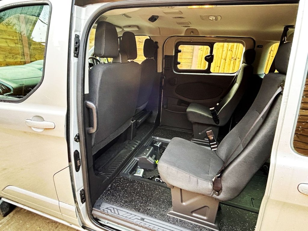 Used Ford Tourneo Custom 2017 for sale - 75936872: Photo 21