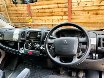 Used Peugeot Boxer 2017 for sale - 77693195: Photo
