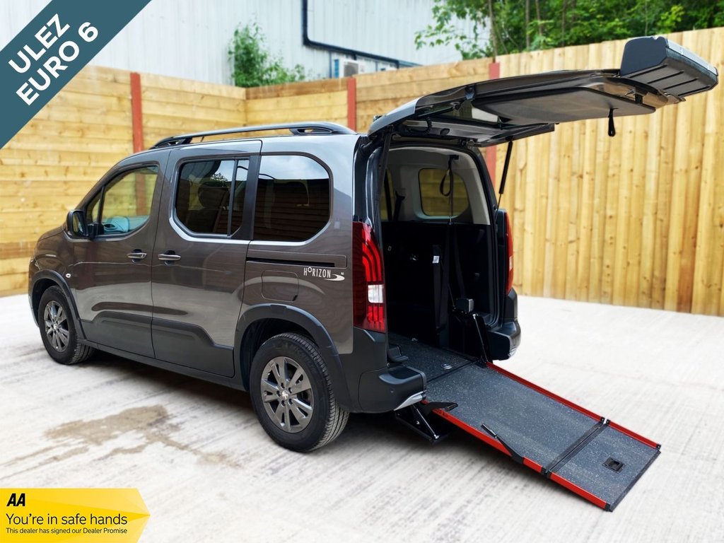 Used Peugeot Rifter 2023 for sale - 77014181: Photo 1