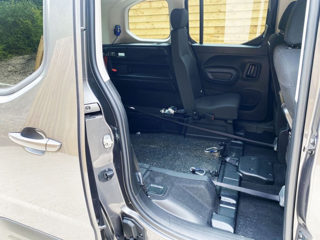 Used Peugeot Rifter 2023 for sale - 77014181: Photo 14