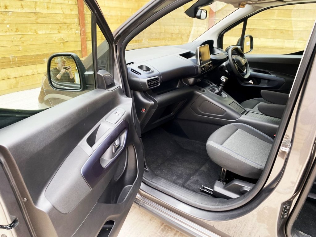 Used Peugeot Rifter 2023 for sale - 77014181: Photo 17