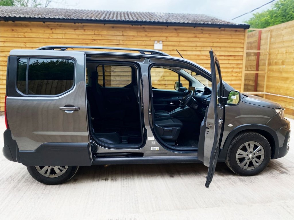 Used Peugeot Rifter 2023 for sale - 77014181: Photo 7