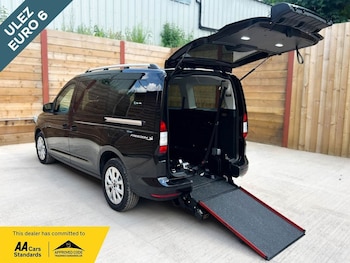 Used Ford Grand Tourneo Connect 2025 for sale - 79563098: Photo