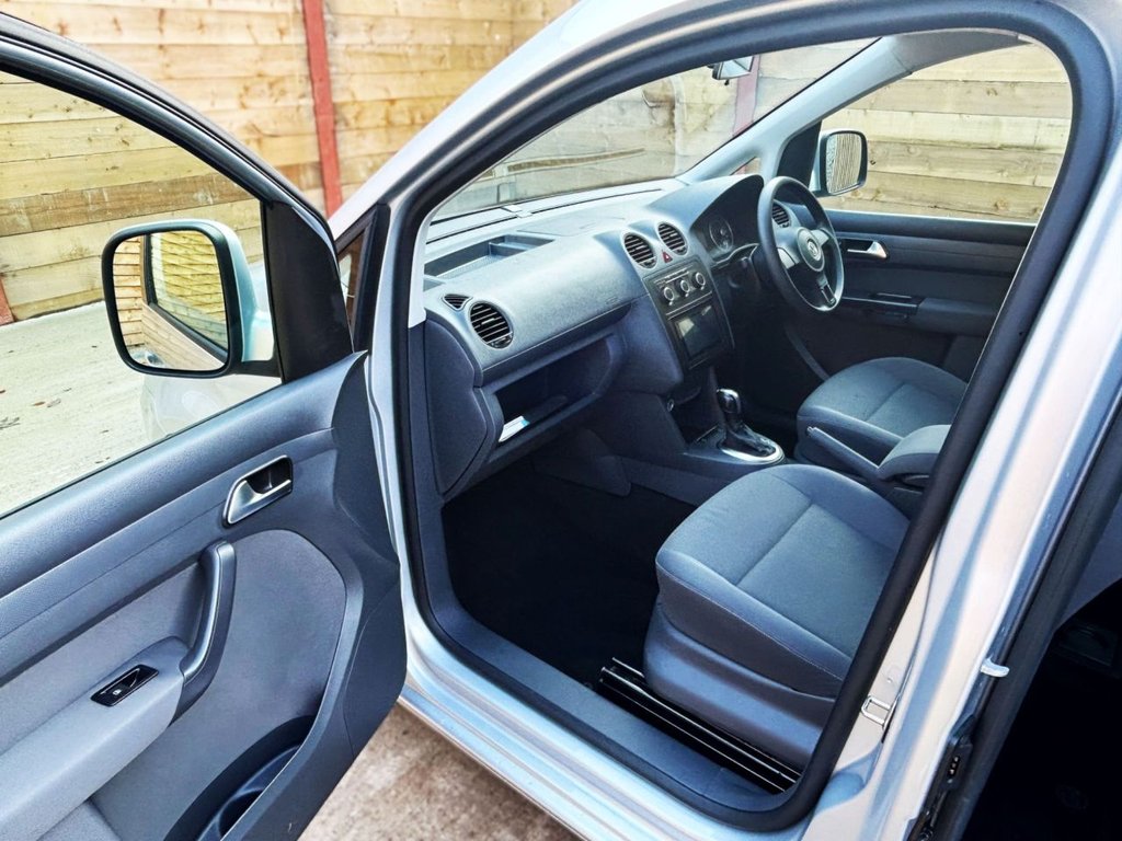 Used Volkswagen Caddy Maxi Life 2014 for sale - 77171517: Photo 19