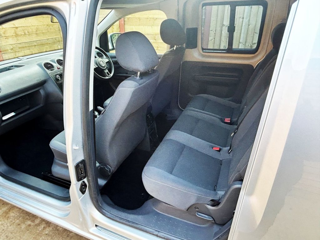 Used Volkswagen Caddy Maxi Life 2014 for sale - 77171517: Photo 22