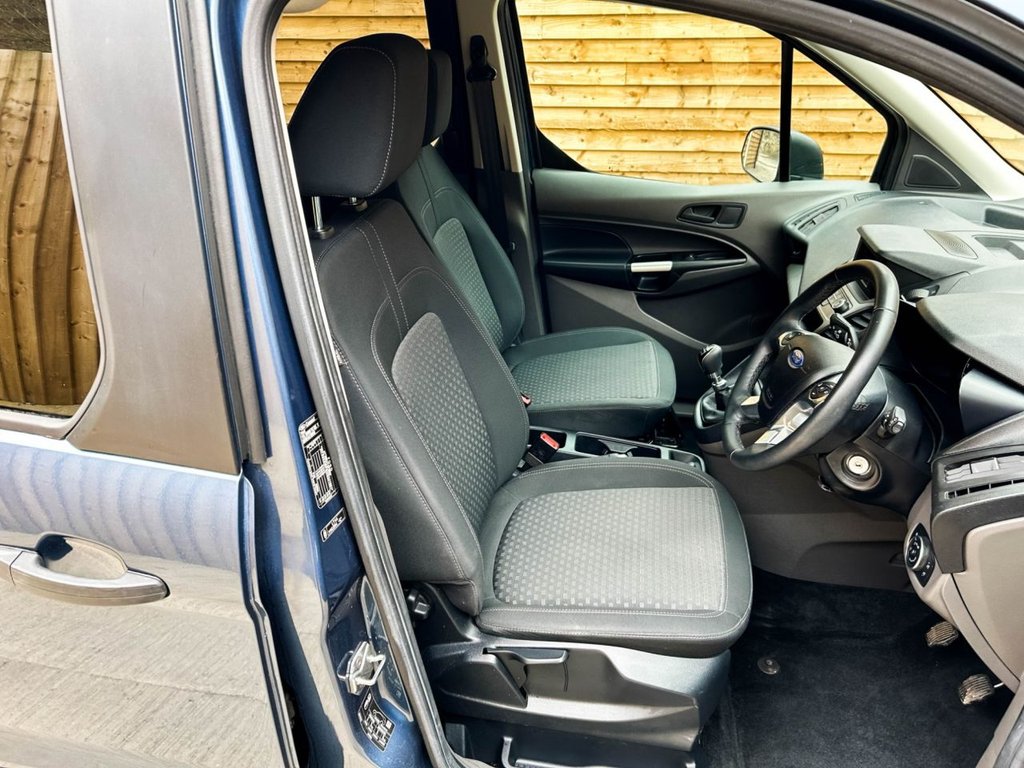 Used Ford Grand Tourneo Connect 2021 for sale - 77583834: Photo 17