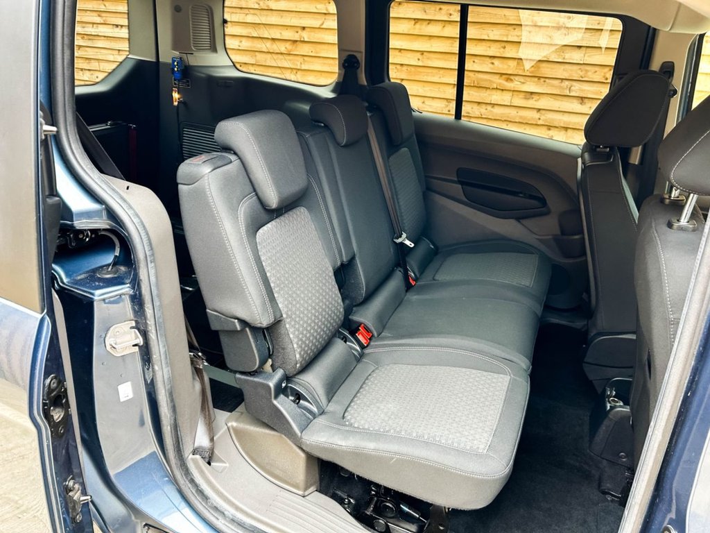 Used Ford Grand Tourneo Connect 2021 for sale - 77583834: Photo 18