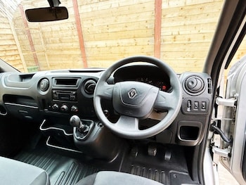 Used Renault Master 2018 for sale - 76569981: Photo