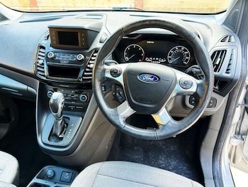 Used Ford Grand Tourneo Connect 2020 for sale - 75896784: Photo
