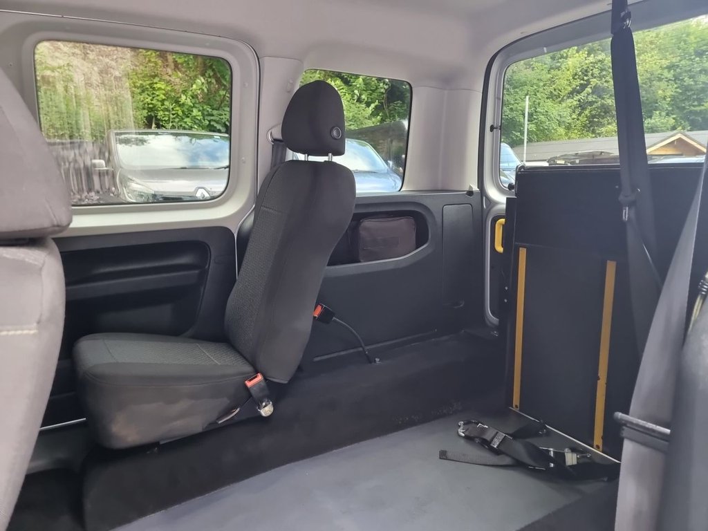 Used Volkswagen Caddy Life 2020 for sale - 76710897: Photo 21