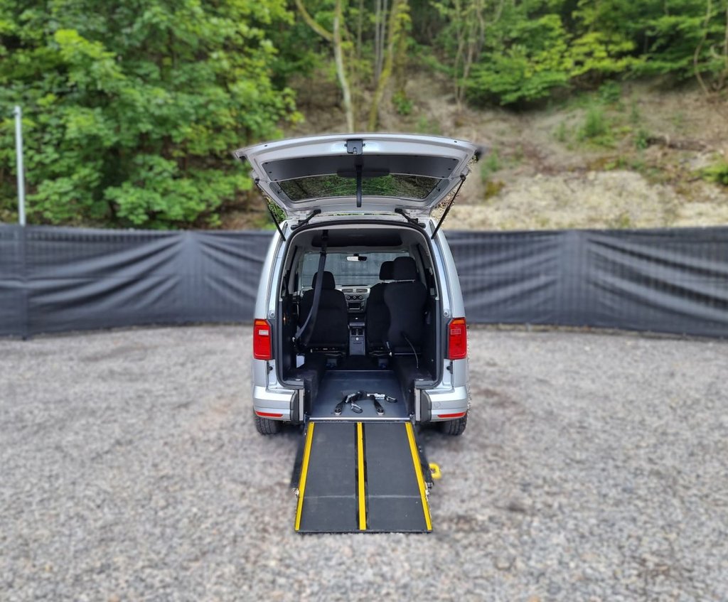 Used Volkswagen Caddy Life 2020 for sale - 76710897: Photo 3