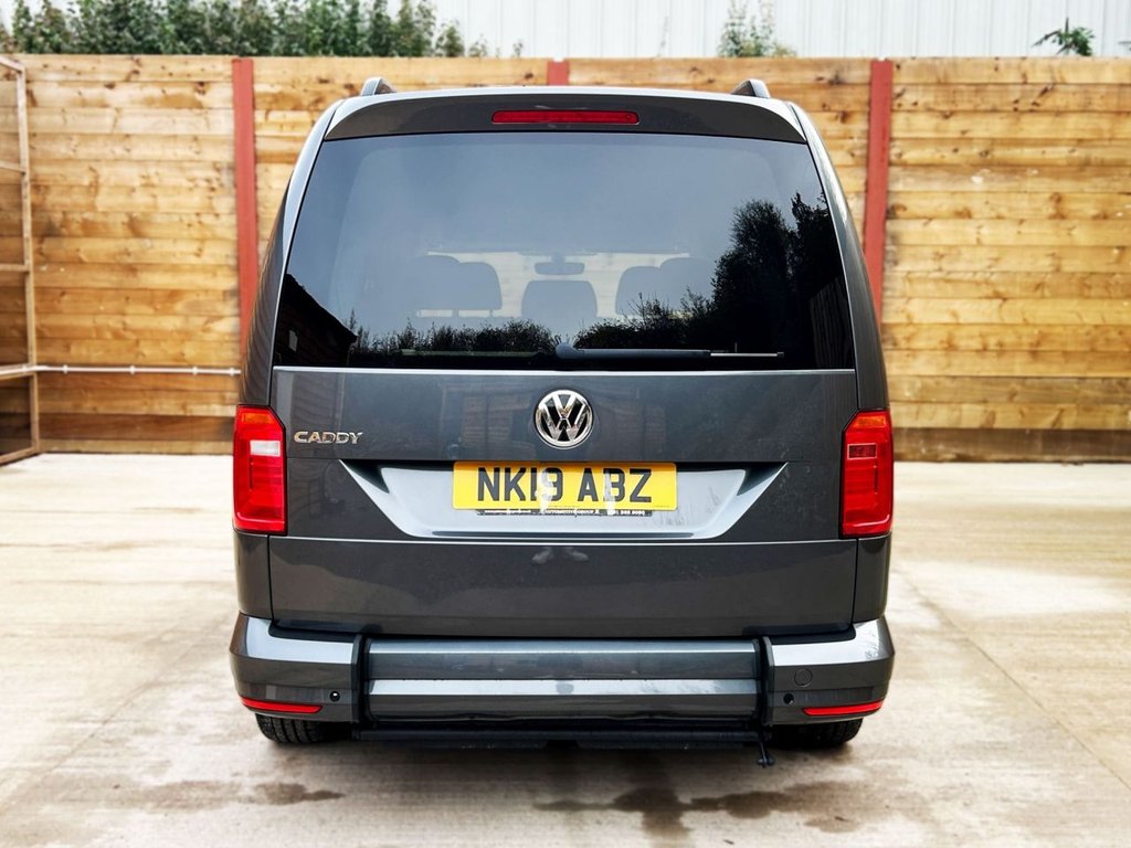 Used Volkswagen Caddy Maxi Life 2019 for sale - 76256372: Photo 10