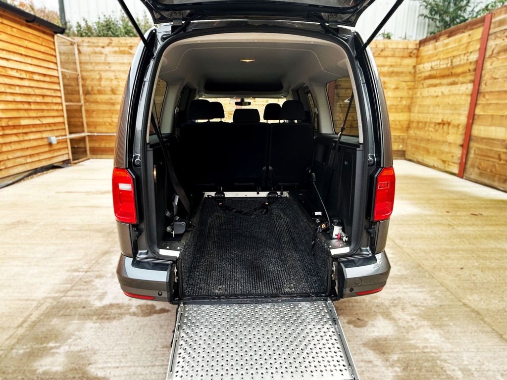 Used Volkswagen Caddy Maxi Life 2019 for sale - 76256372: Photo 12