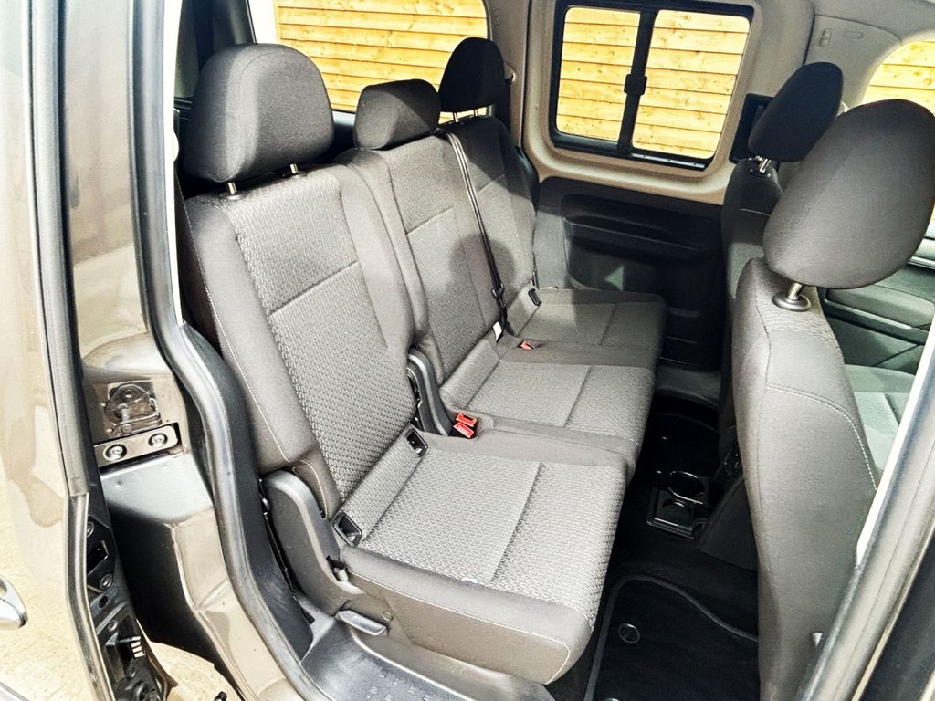 Used Volkswagen Caddy Maxi Life 2019 for sale - 76256372: Photo 14