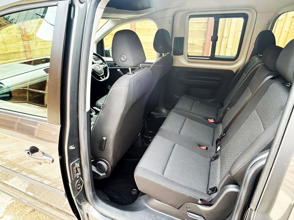 Used Volkswagen Caddy Maxi Life 2019 for sale - 76256372: Photo 19