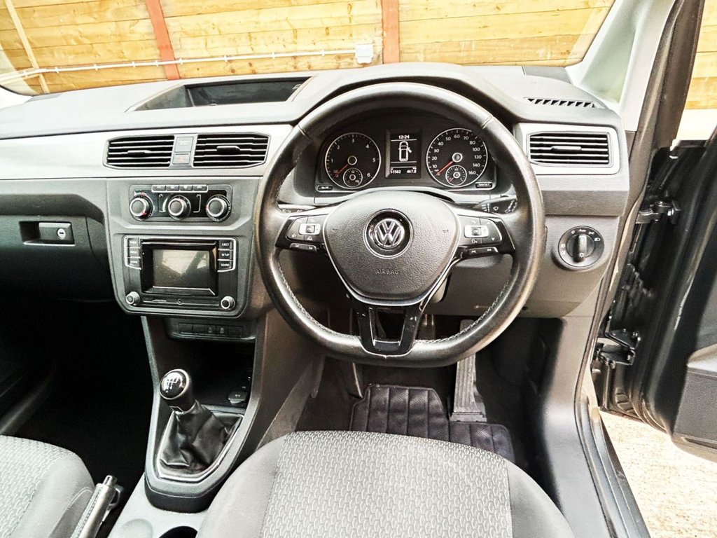 Used Volkswagen Caddy Maxi Life 2019 for sale - 76256372: Photo 2