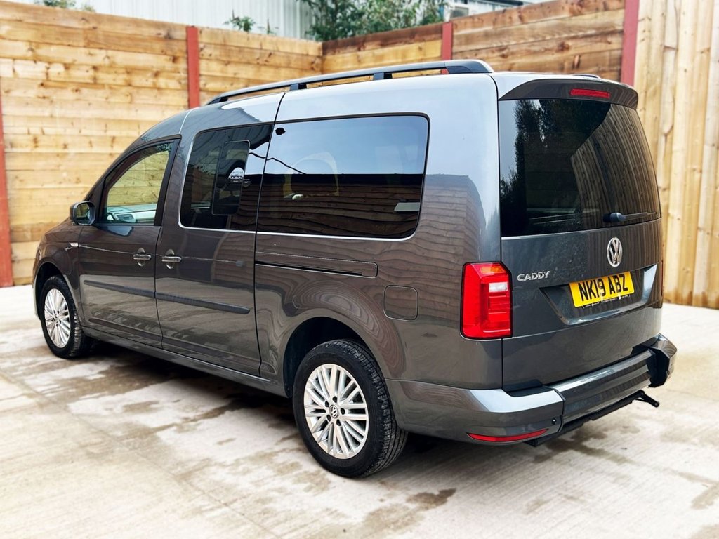 Used Volkswagen Caddy Maxi Life 2019 for sale - 76256372: Photo 8