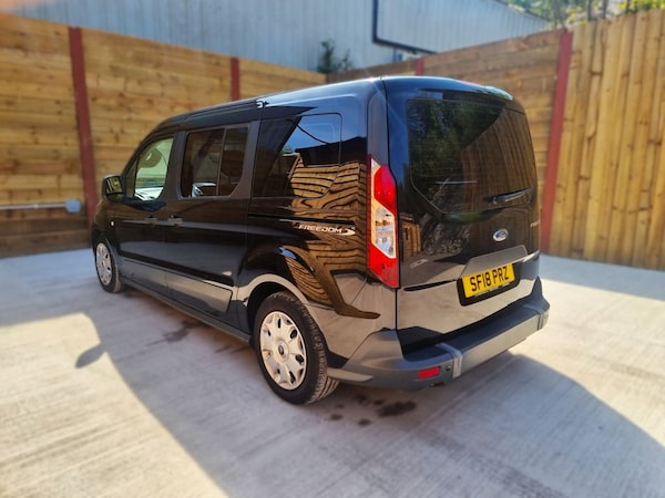 Used Ford Grand Tourneo Connect 2018 for sale - 75800487: Photo 13