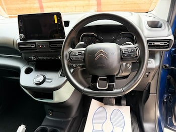 Used Citroen Berlingo 2020 for sale - 79300976: Photo