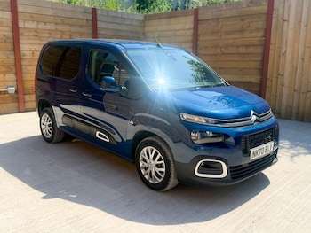 Used Citroen Berlingo 2020 for sale - 79300976: Photo