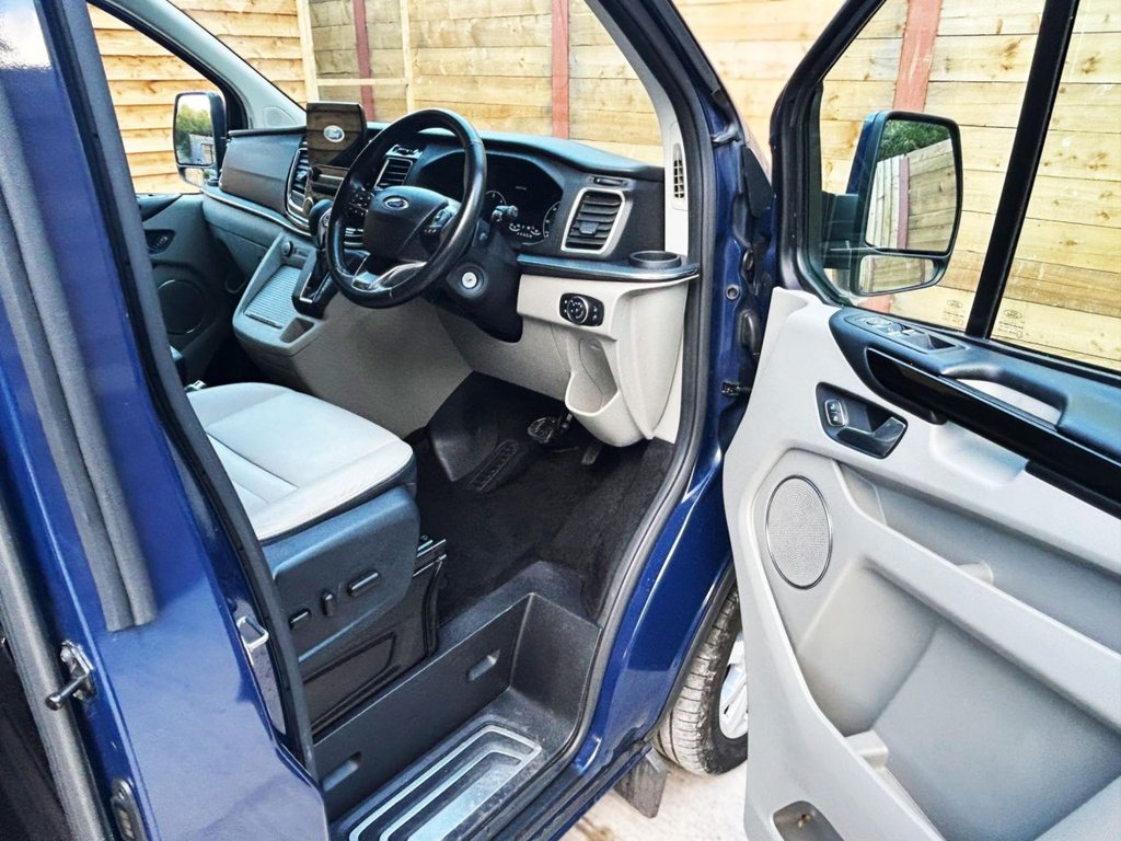 Used Ford Tourneo Custom 2019 for sale - 76345389: Photo 14