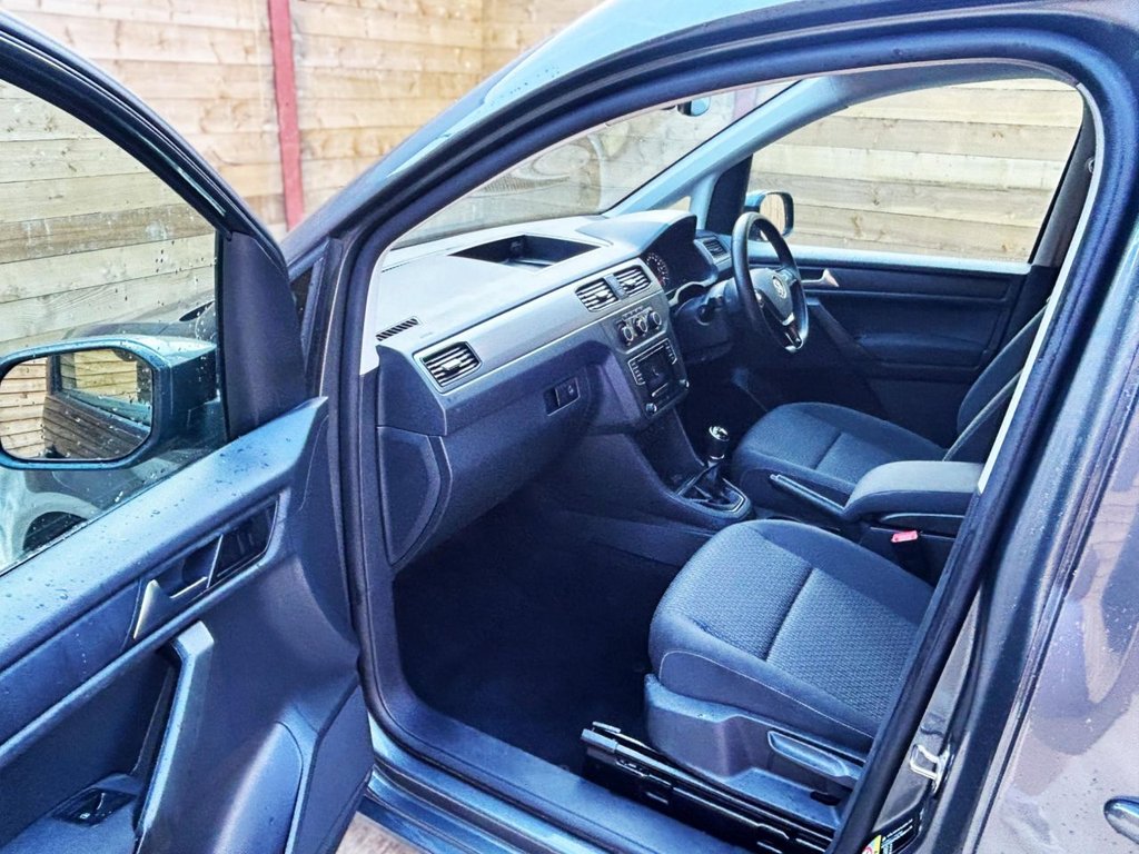 Used Volkswagen Caddy Life 2020 for sale - 75974220: Photo 18