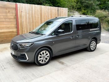 Used Ford Grand Tourneo Connect 2025 for sale - 79738136: Photo