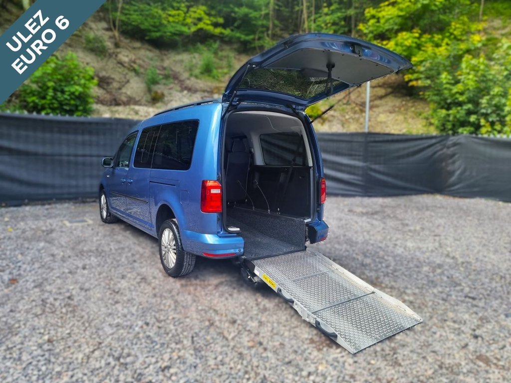 Used Volkswagen Caddy Maxi Life 2018 for sale - 77327801: Photo 1