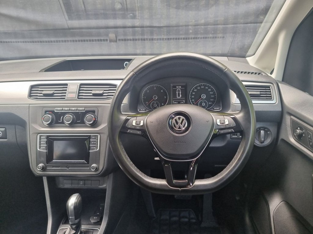 Used Volkswagen Caddy Maxi Life 2018 for sale - 77327801: Photo 2