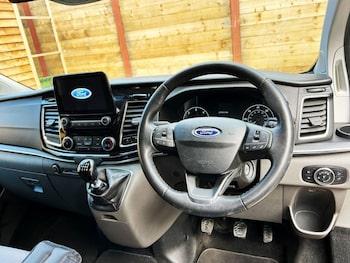 Used Ford Tourneo Custom 2019 for sale - 76080813: Photo