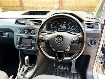 Used Volkswagen Caddy Life 2018 for sale - 76119311: Photo
