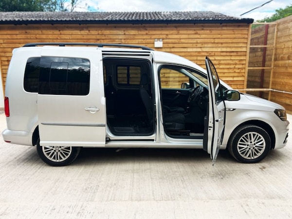 Used Volkswagen Caddy Maxi Life 2019 for sale - 75020481: Photo 11