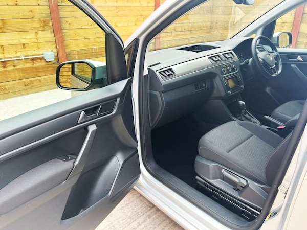 Used Volkswagen Caddy Maxi Life 2019 for sale - 75020481: Photo 18