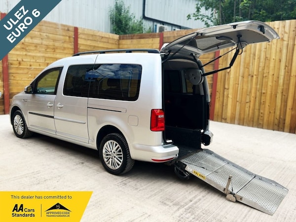 Used Volkswagen Caddy Maxi Life 2019 for sale - 75020481: Photo 1