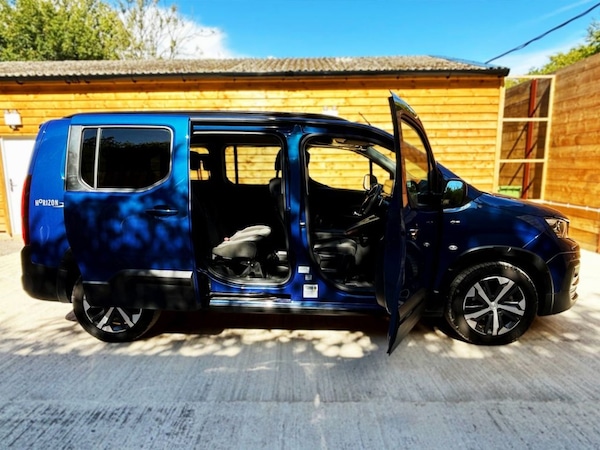 Used Peugeot Rifter 2024 for sale - 75703858: Photo 14