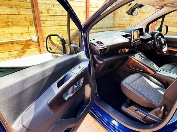 Used Peugeot Rifter 2024 for sale - 75703858: Photo 20
