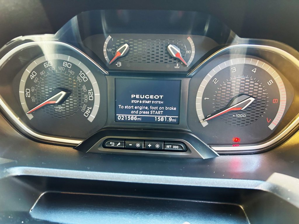 Used Peugeot Rifter 2024 for sale - 75703858: Photo 24