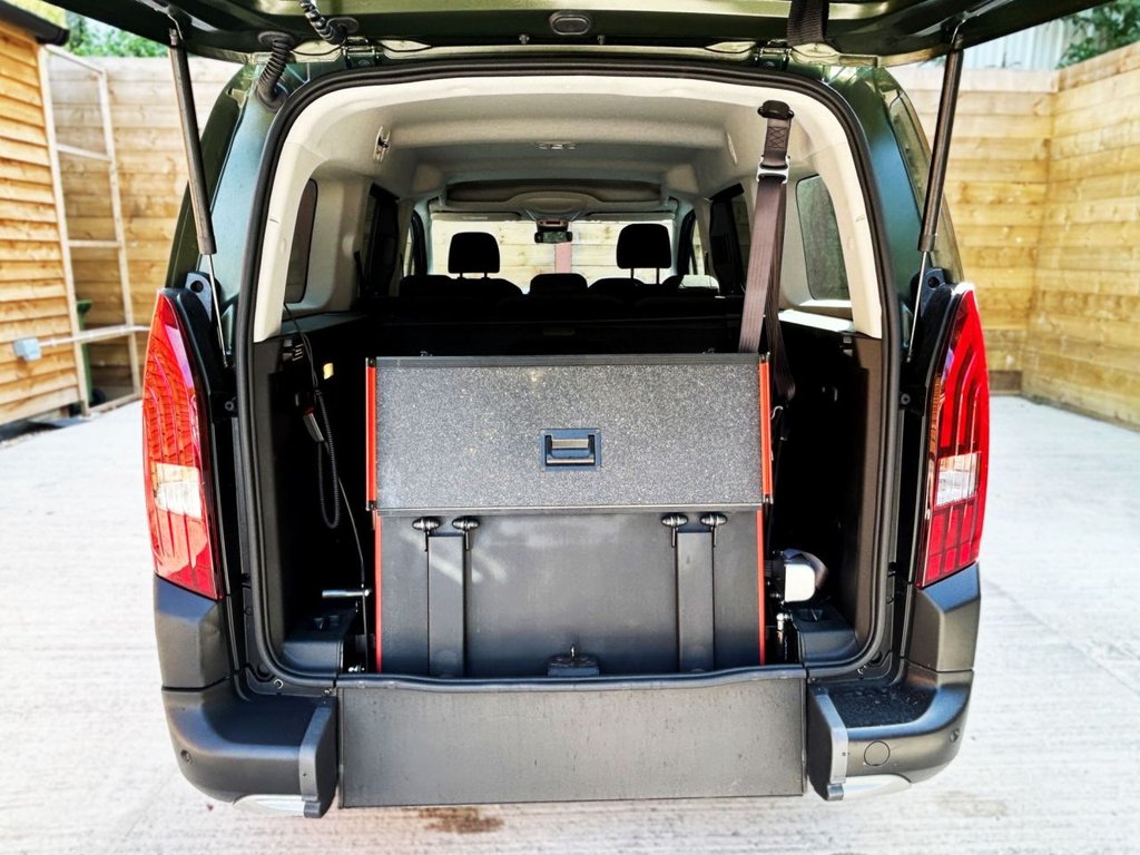 Used Peugeot Rifter 2024 for sale - 75974416: Photo 12