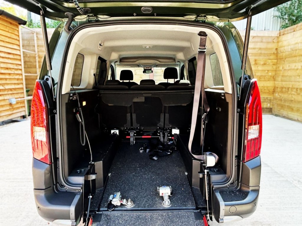 Used Peugeot Rifter 2024 for sale - 75974416: Photo 13