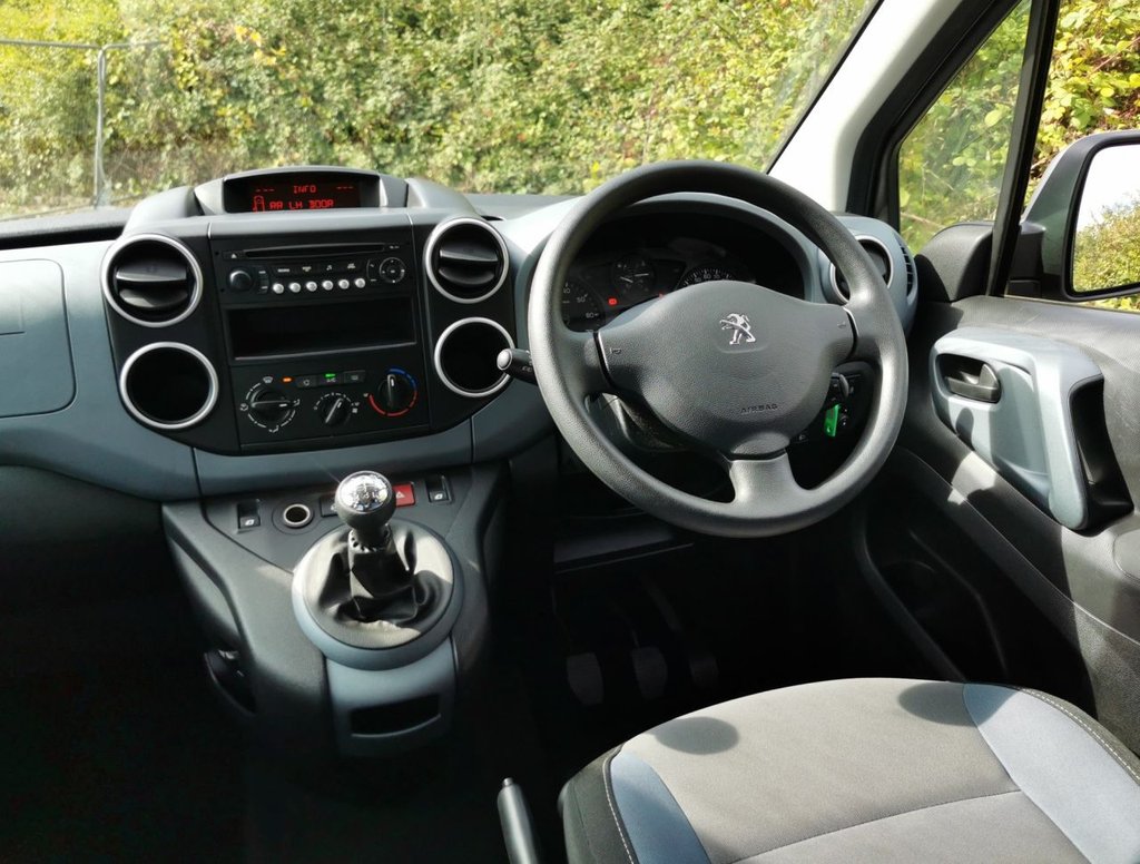 Used Peugeot Partner Tepee 2015 for sale - 77534066: Photo 14