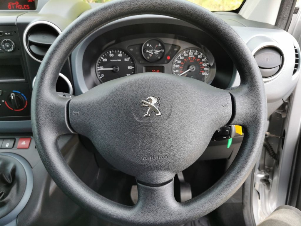 Used Peugeot Partner Tepee 2015 for sale - 77534066: Photo 6