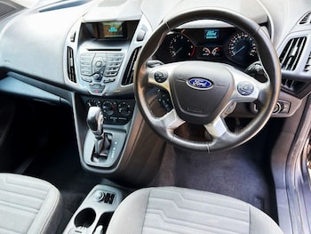 Used Ford Tourneo Connect 2018 for sale - 75242149: Photo