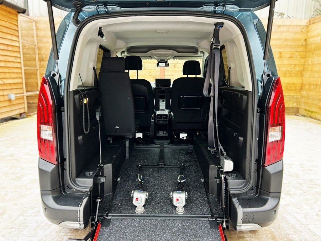 Used Peugeot Rifter 2024 for sale - 77327638: Photo 13