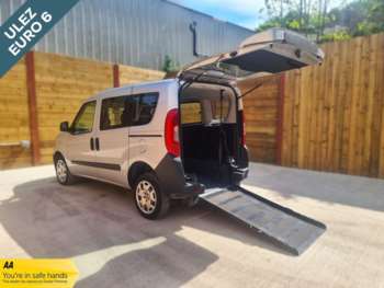 2018 (18) - 3 Seat Wheelchair Accessible Disabled Access Vehicle WAV 5-Door