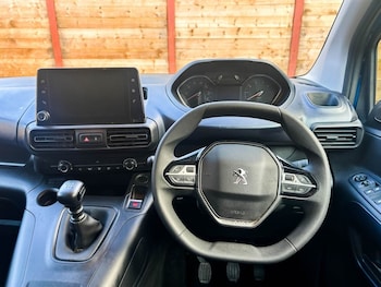 Used Peugeot Rifter 2024 for sale - 77583781: Photo