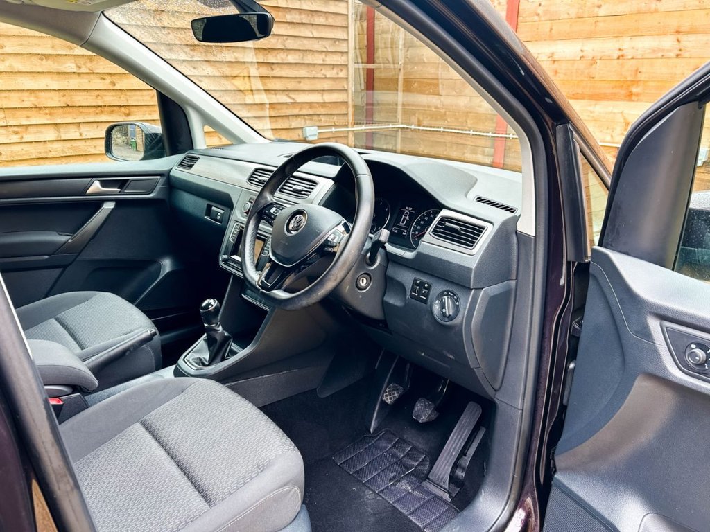 Used Volkswagen Caddy Maxi Life 2021 for sale - 77621627: Photo 15