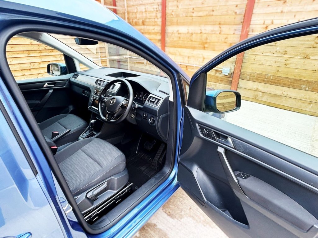 Used Volkswagen Caddy Maxi Life 2020 for sale - 76256388: Photo 7